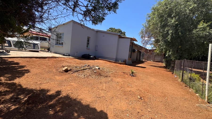 3 Bedroom Property for Sale in Beaconsfield Northern Cape